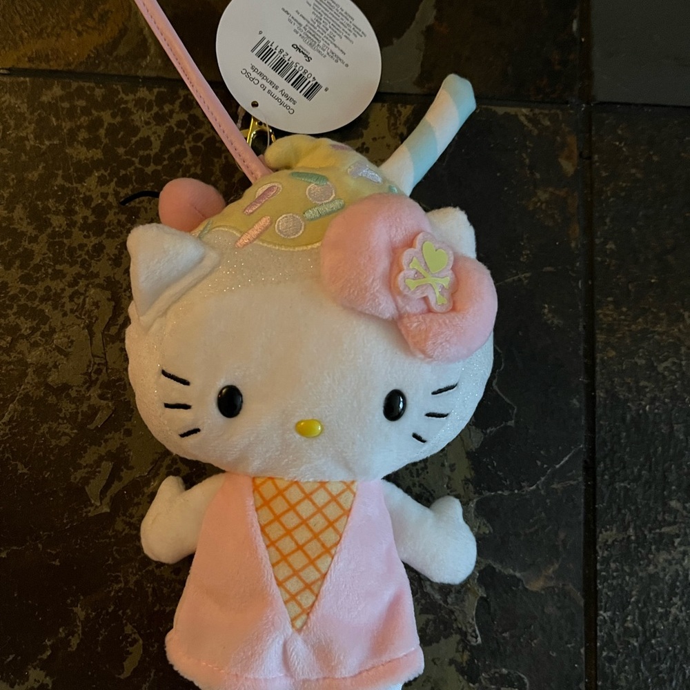 Hello Kitty plush pouch